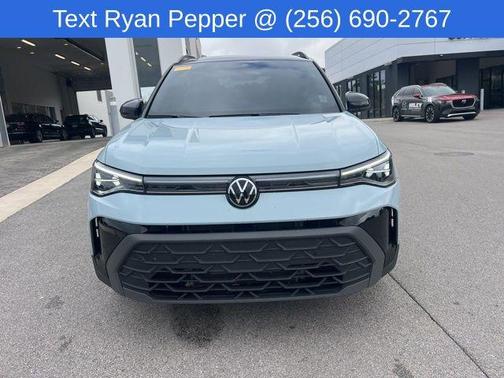 2025 Volkswagen Taos 1.5T SE Black