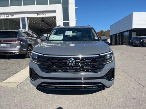 2025 Volkswagen Atlas 2.0T SEL Premium R-Line 4MOTION