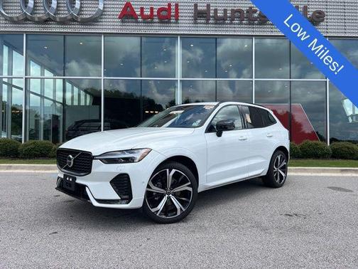 2025 Volvo XC60 B5 Ultra