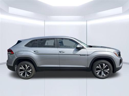 Silver Mist Metallic 2026 Volkswagen Atlas Cross Sport 2.0T SE