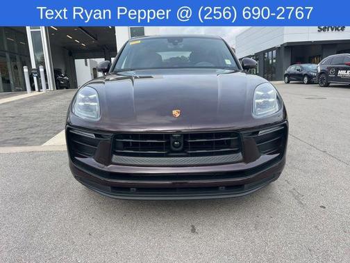 2023 Porsche Macan Base