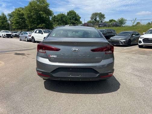 Machine Gray 2019 Hyundai ELANTRA SE