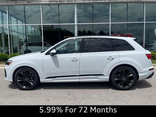 2025 Audi Q7 55 Prestige