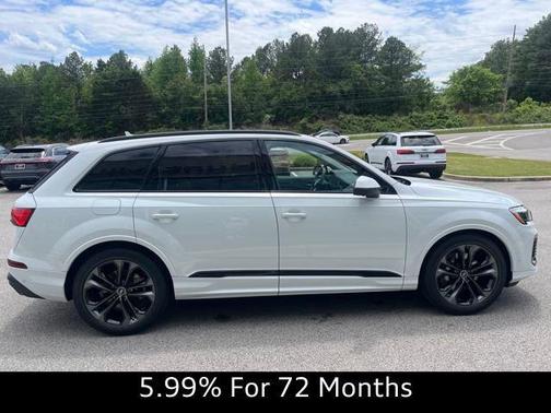 2025 Audi Q7 55 Prestige