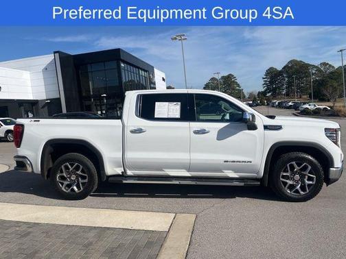 2022 GMC Sierra 1500 SLT