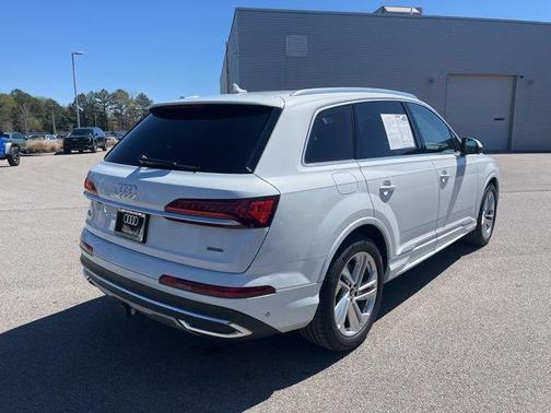 2023 Audi Q7 55 Prestige