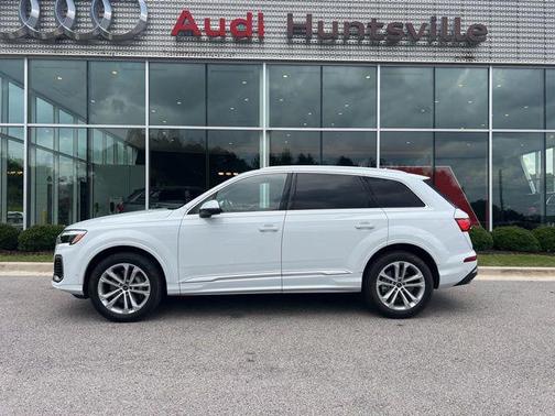 2025 Audi Q7 55 Premium Plus