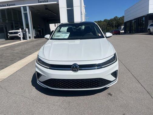 Opal White Pearl 2026 Volkswagen Jetta 1.4T SE
