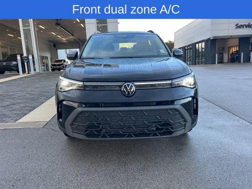 2025 Volkswagen Taos 1.5T SE Black