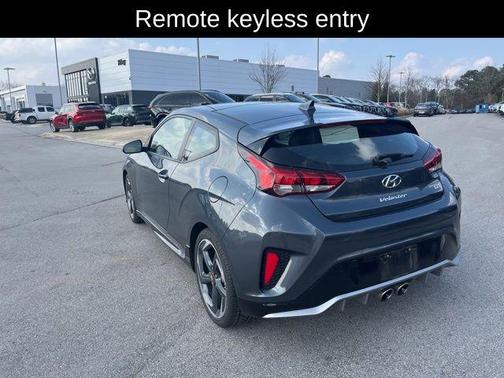 2021 Hyundai Veloster Base