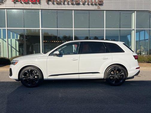 2026 Audi Q7 55 Premium Plus