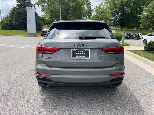 2024 Audi Q3 Premium 45 TFSI S line quattro Tiptronic