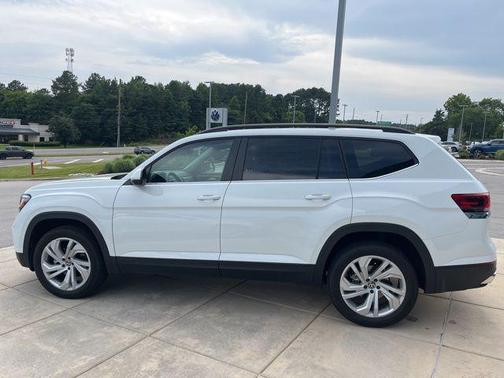 2022 Volkswagen Atlas 2.0T SE w/Technology