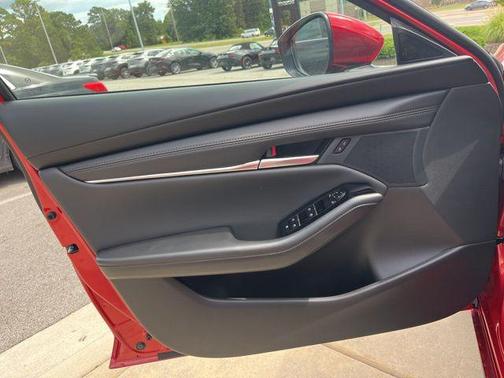 2025 Mazda Mazda3 FWD w/Preferred Package