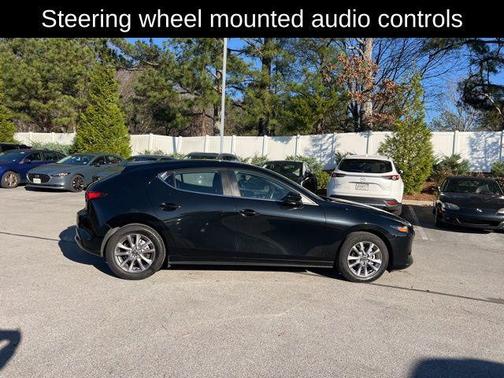 2022 Mazda Mazda3 FWD