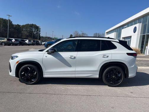 opal white pearl 2026 Volkswagen Tiguan 2.0T SE R-Line Black
