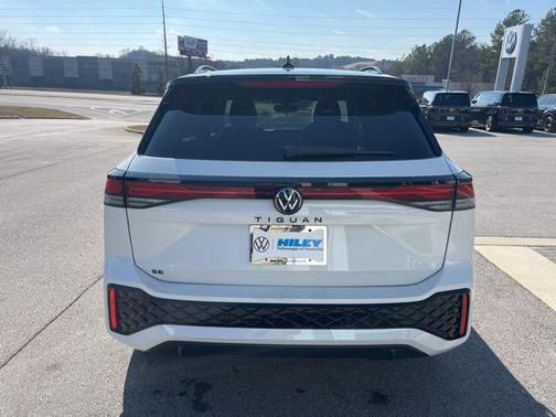 opal white pearl 2026 Volkswagen Tiguan 2.0T SE R-Line Black