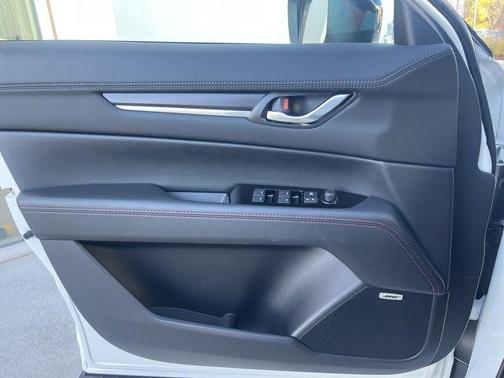 2025 Mazda CX-5 Carbon Edition