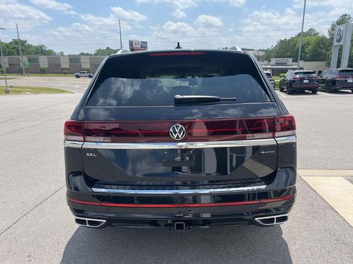 Deep Black Pearl 2026 Volkswagen Atlas 2.0T SEL Premium R-Line 4MOTION