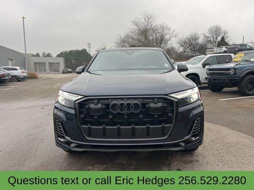 Waitomo Blue Metallic 2025 Audi Q7 45 Premium