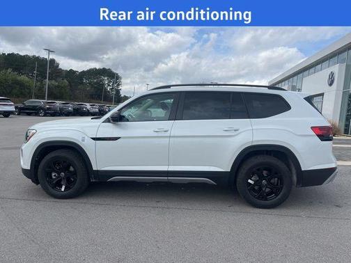 2026 Volkswagen Atlas Peak Edition