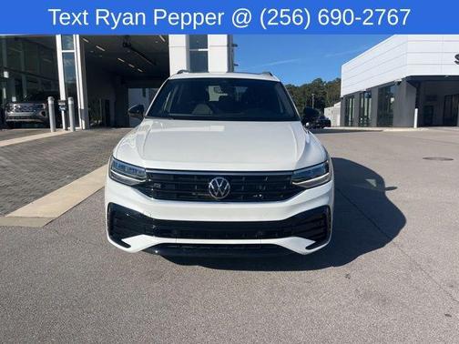 2022 Volkswagen Tiguan 2.0T SE R-Line Black
