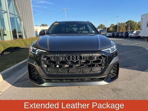 2025 Audi Q8 55 Prestige