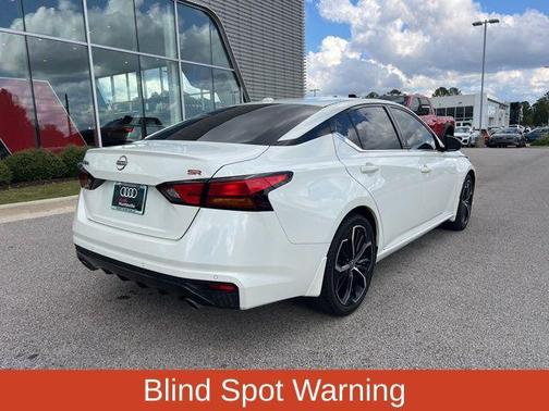 2024 Nissan Altima SR FWD