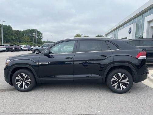 2026 Volkswagen Atlas Cross Sport 2.0T SE