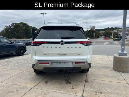 2024 Nissan Pathfinder SL FWD