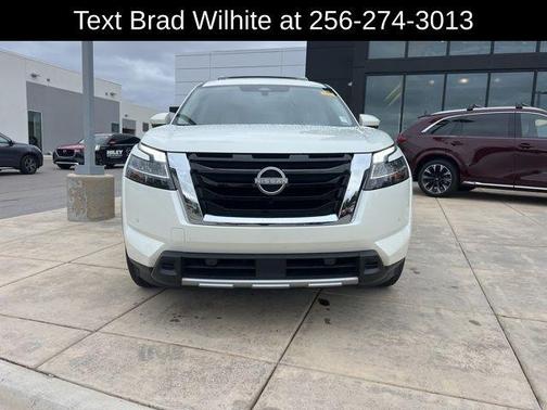 2024 Nissan Pathfinder SL FWD