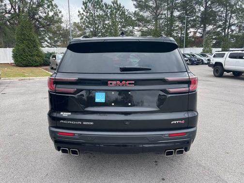 2024 GMC Acadia AWD AT4