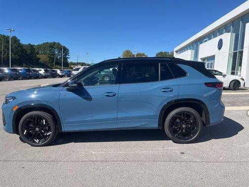 Monterey Blue w/ Deep Black roof ext. 2026 Volkswagen Tiguan 2.0T SE R-Line Black 4MOTION