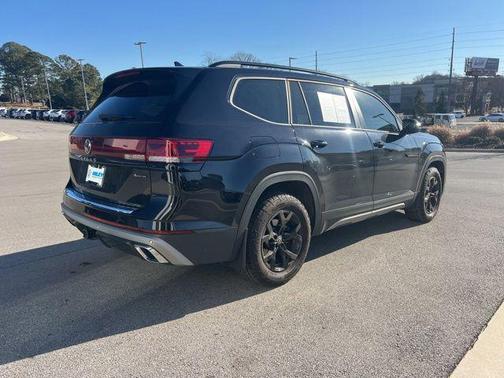 2025 Volkswagen Atlas 2.0T Peak Edition