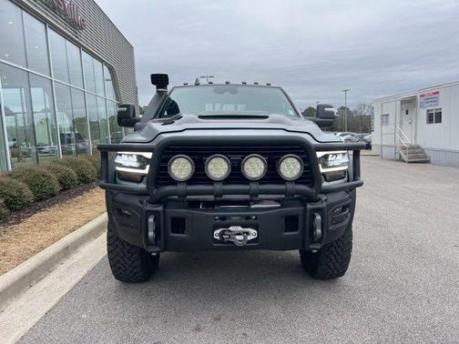 2024 RAM 2500 Laramie Crew Cab 4x4 6'4' Box