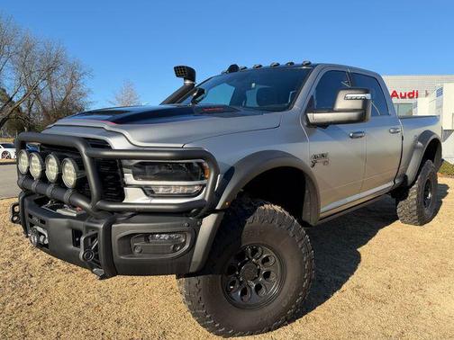 2024 RAM 2500 Laramie Crew Cab 4x4 6'4' Box