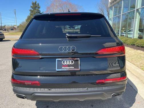 2025 Audi Q7 55 Prestige