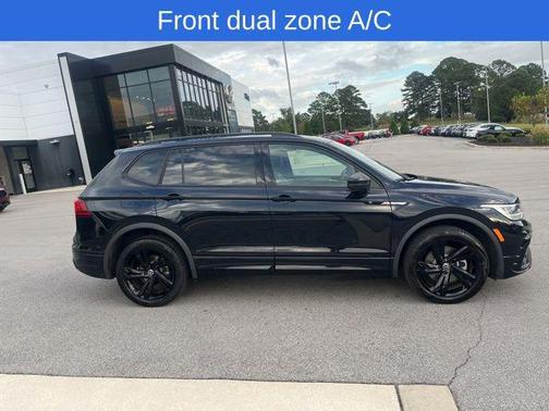 2024 Volkswagen Tiguan 2.0T SE R-Line Black