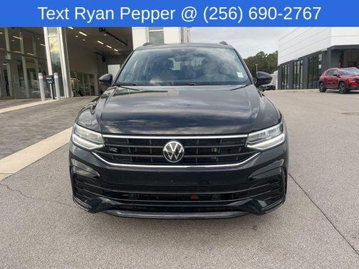 2024 Volkswagen Tiguan 2.0T SE R-Line Black