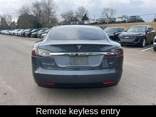 2016 Tesla Model S 90D