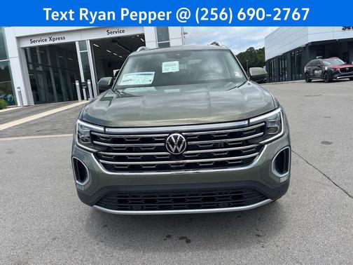 avocado green pearl 2026 Volkswagen Atlas 2.0T SEL
