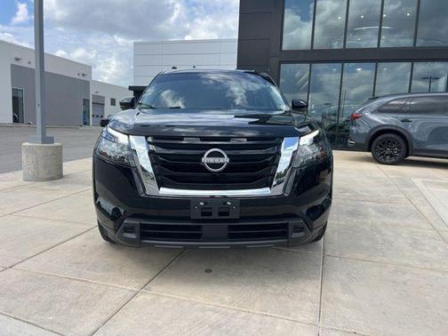 2024 Nissan Pathfinder SV FWD