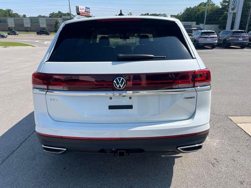 opal white pearl 2026 Volkswagen Atlas 2.0T SEL