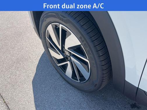 opal white pearl 2026 Volkswagen Atlas 2.0T SE w/Technology