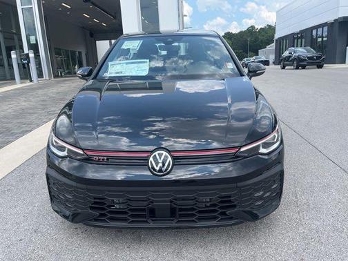 2025 Volkswagen Golf GTI 2.0T SE DSG