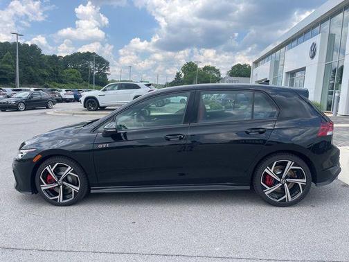 2025 Volkswagen Golf GTI 2.0T SE DSG