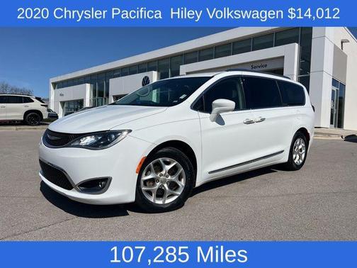 Bright White Clearcoat 2020 Chrysler Pacifica Touring L