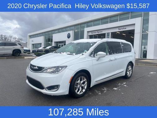 Bright White Clearcoat 2020 Chrysler Pacifica Touring L