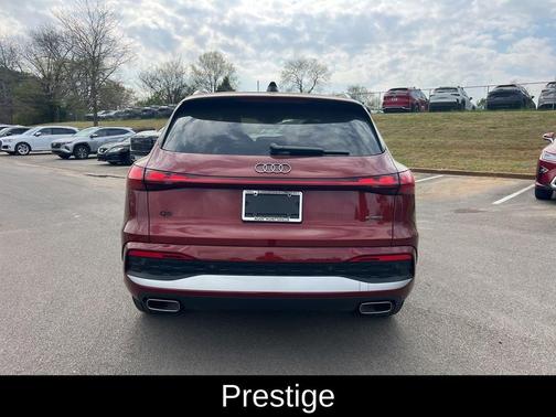 Grenadine Red Metallic 2025 Audi Q5 Prestige TFSI quattro S tronic