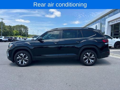 deep black pearl 2026 Volkswagen Atlas 2.0T SE